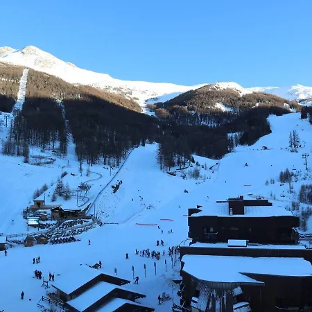 Grand Studio Renove Pour 4 Personnes Au Centre De La Station Avec Acces Direct Aux Pistes - Fr-1-322-518 Les Orres